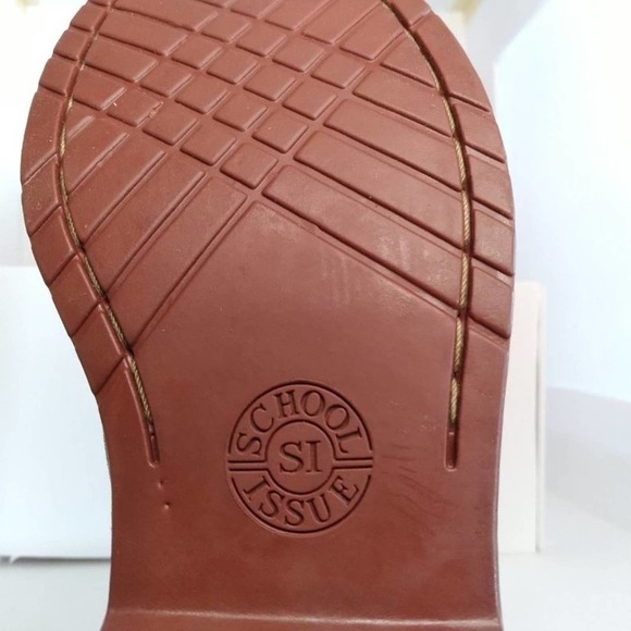 School Issue Classic Suede Oxford Shoes Size 7.5 Wide - Picture 2 of 7